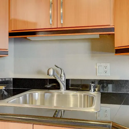Luxury 1Bd/1Bth Suite At Platinum Hotel *Strip View